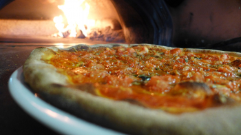 _2019-06-06_15_02_pizza-2643374_1920 (003).jpg
